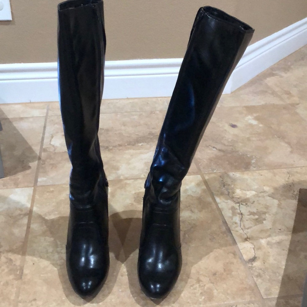 Jessica Simpson boots